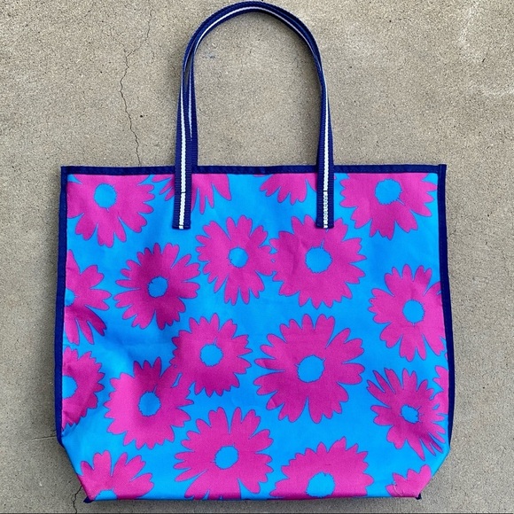 Estée Lauder Limited Edition Tote Bag - Picture 3 of 9